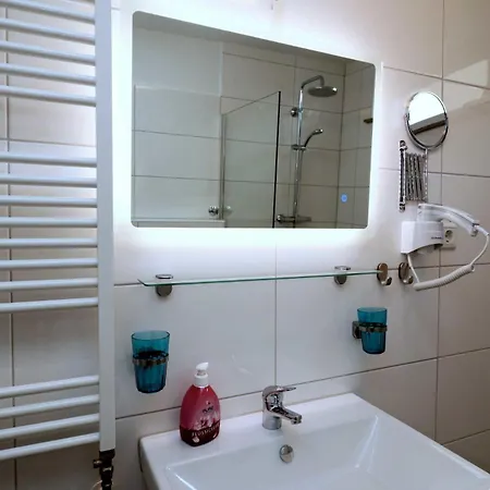 Kompass A 201 3* Essen