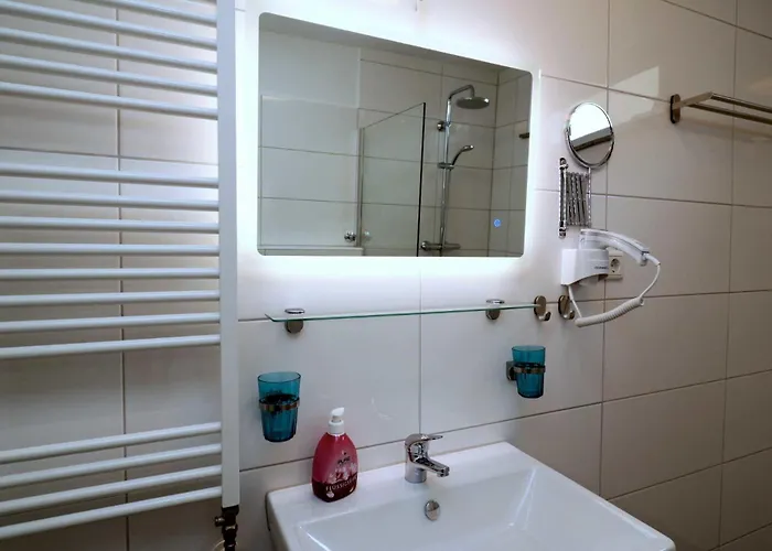 Kompass A 201 3* Essen